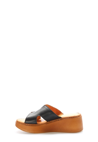 MirgeShoes Kadın Dolgu Topuk Terlik İçi Dışı Hakiki Deri Siyah  MRG011102ZA1477