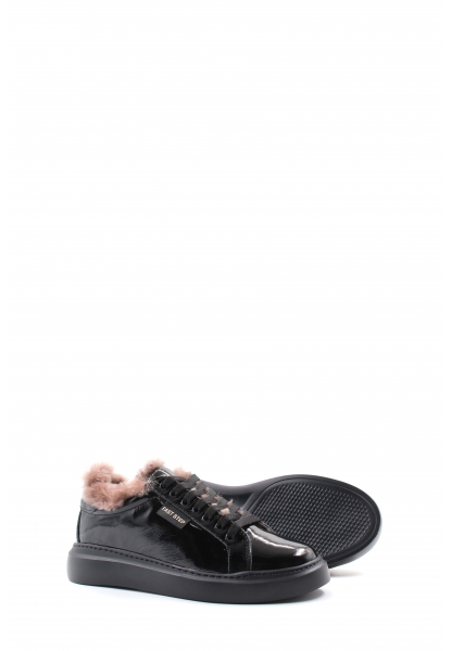 MirgeShoes Siyah Bağcıklı Kadın Rugan Ayakkabı İçi Kürklü Dışı Hakiki Deri MRG01290112611167