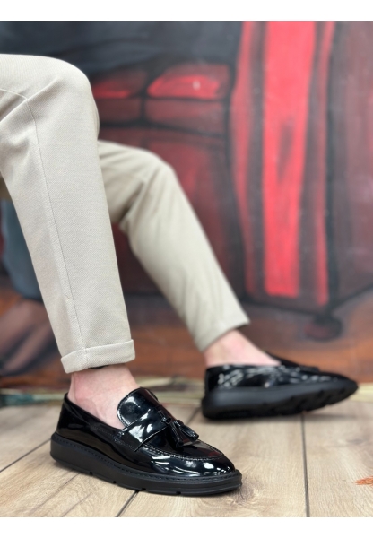 MRG0005 Bağcıksız Yüksek Taban Klasik Rugan Kemerli Püsküllü Erkek Ayakkabı