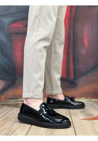 MirgeShoes Siyah Bağcıksız Püsküllü Erkek Loafer Ayakkabı Rugan Kemerli Yüksek SYH Taban MRG01060002323