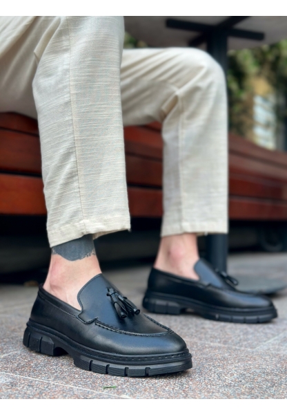 MirgeShoes Siyah Püsküllü Erkek Klasik Ayakkabı Parlak Cilt Kalın SYH Taban MRG010602558