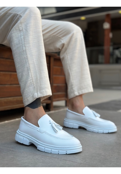 MirgeShoes Beyaz Püsküllü Erkek Klasik Ayakkabı Parlak Cilt Kalın BYZ Taban MRG010602558