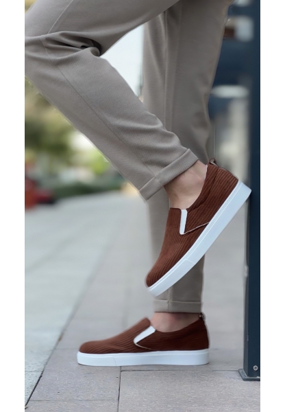 MirgeShoes Kahve Bağcıksız Erkek Günlük Ayakkabı Kadife Kalın BYZ Taban MRG010602657