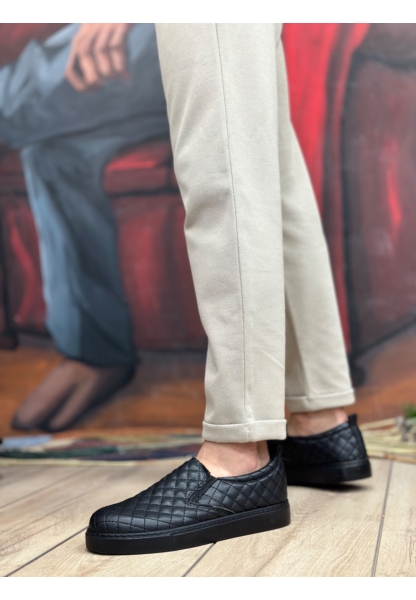 MirgeShoes Siyah Bağcıksız Erkek Günlük Ayakkabı Kapitone Kalın SYH Taban MRG010602671