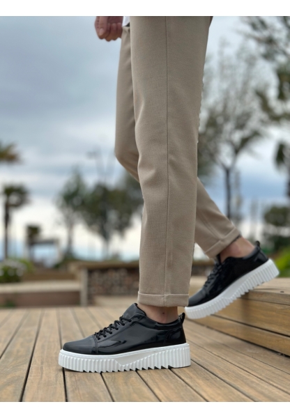 MirgeShoes Siyah Bağcıklı Erkek Casual Spor Rugan Ayakkabı Yüksek Kalın Beyaz Taban MRG010610422