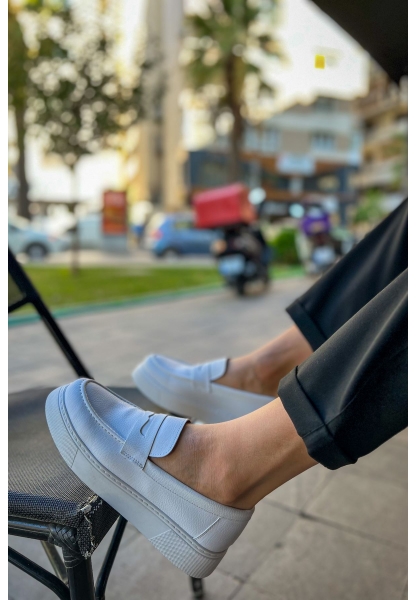 MirgeShoes Beyaz Bağcıksız Erkek Loafer Ayakkabı Yüksek Kalın BYZ Taban MRG01062739